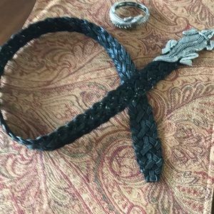 Black twisted Leather belt with alligator buckle